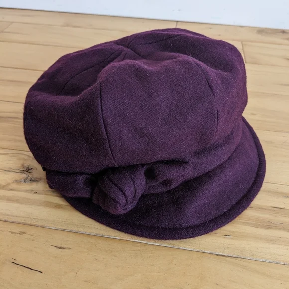 betmar | Accessories | Vintage Adele Wool Blend Newsboy Cap  display picture 3